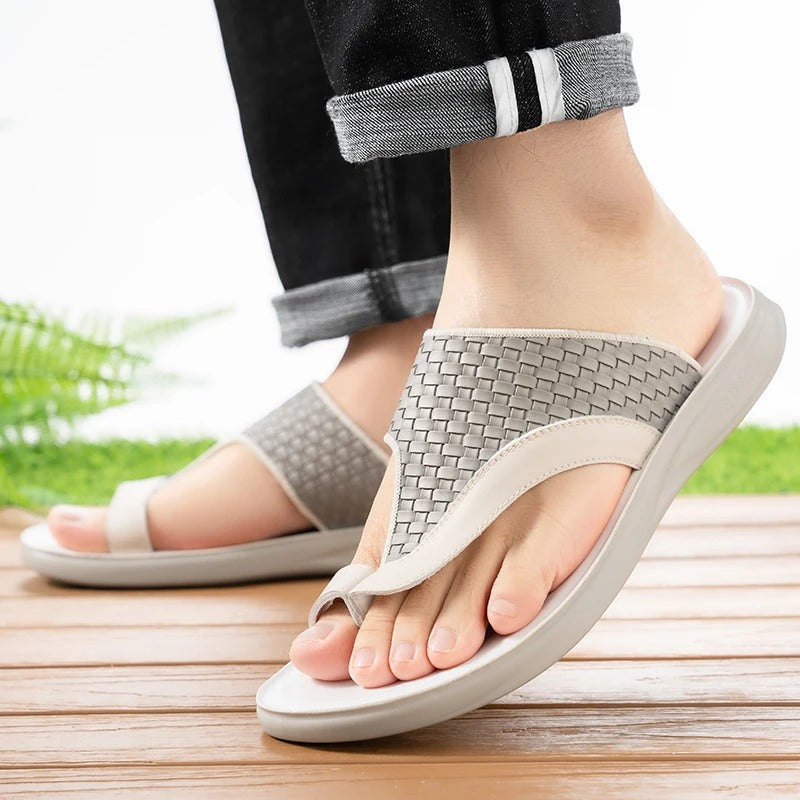 Otis – Men's Wide Toe Box Sandals with an Adjustable Fit