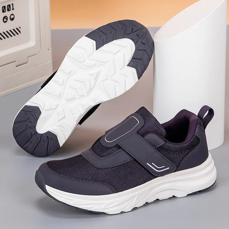 Preston – Unisex Nursing Shoes with a Non-Slip Sole