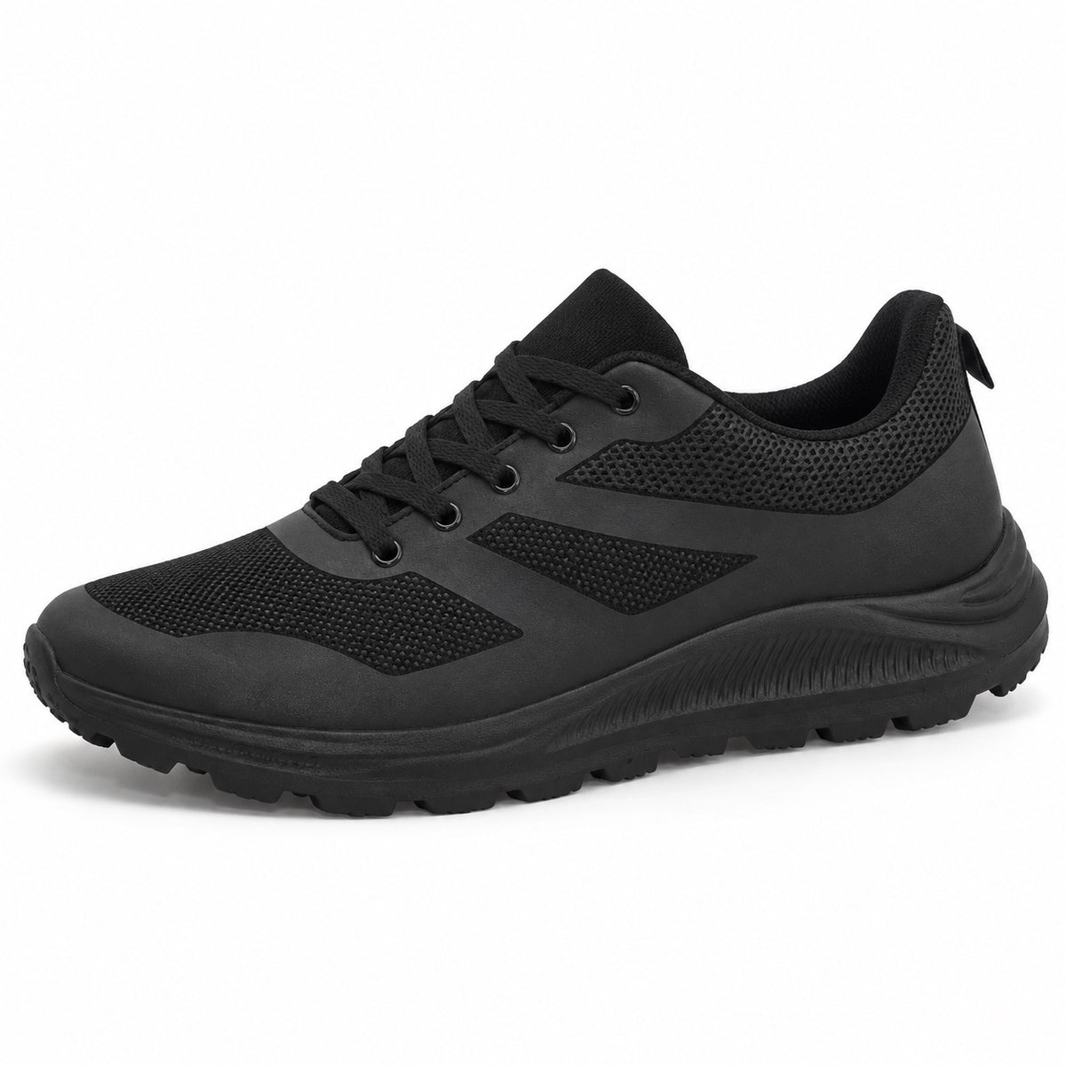 Maldonado – Unisex Nursing Sneakers in Black