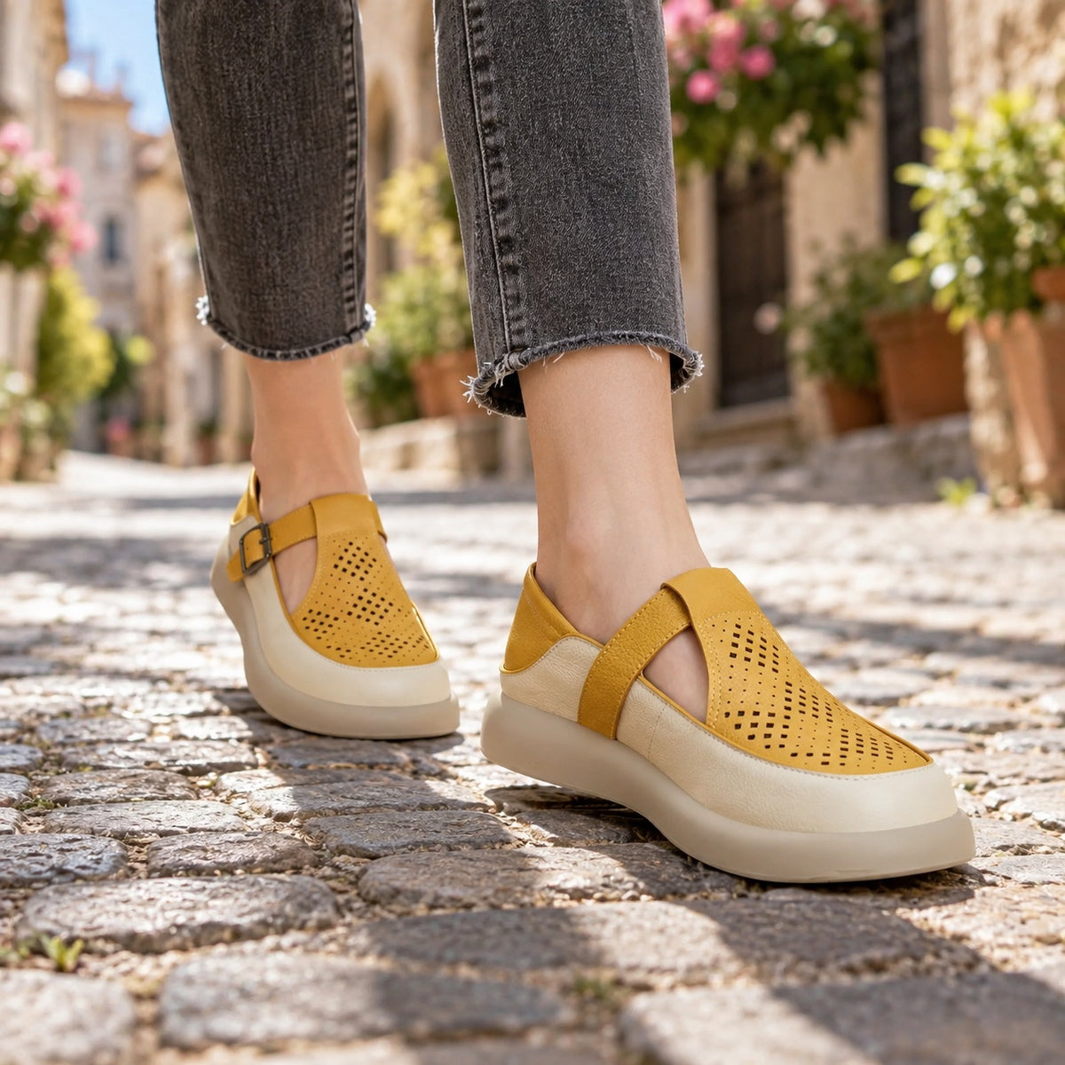 Marsh – Women's Wide Toe Box Shoes, worn on a walk