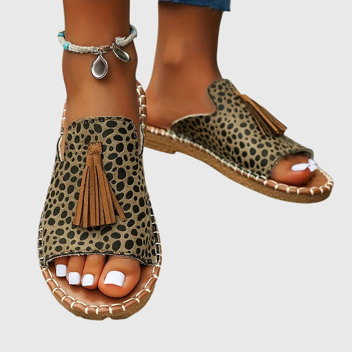 Chambers – Unisex Wide Toe Box Sandals with Room for Bunions