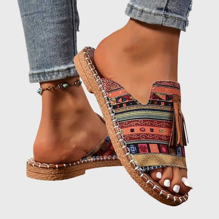Chambers – Unisex Wide Toe Box Sandals with Room for Bunions