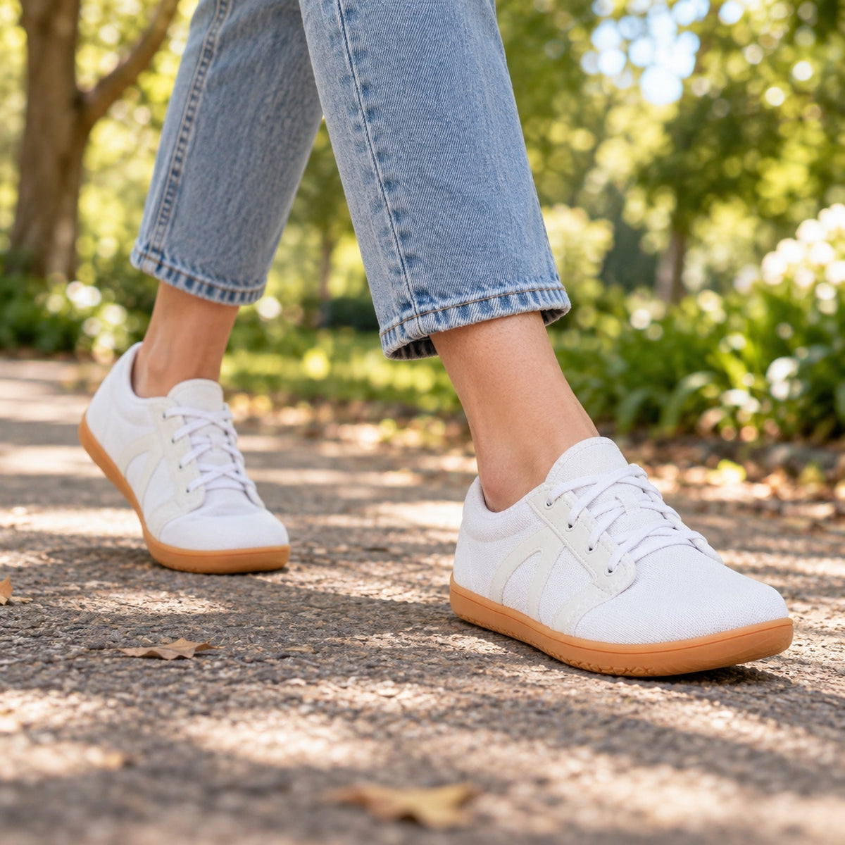 Sawyer – Unisex Barefoot Shoes, worn on a walk