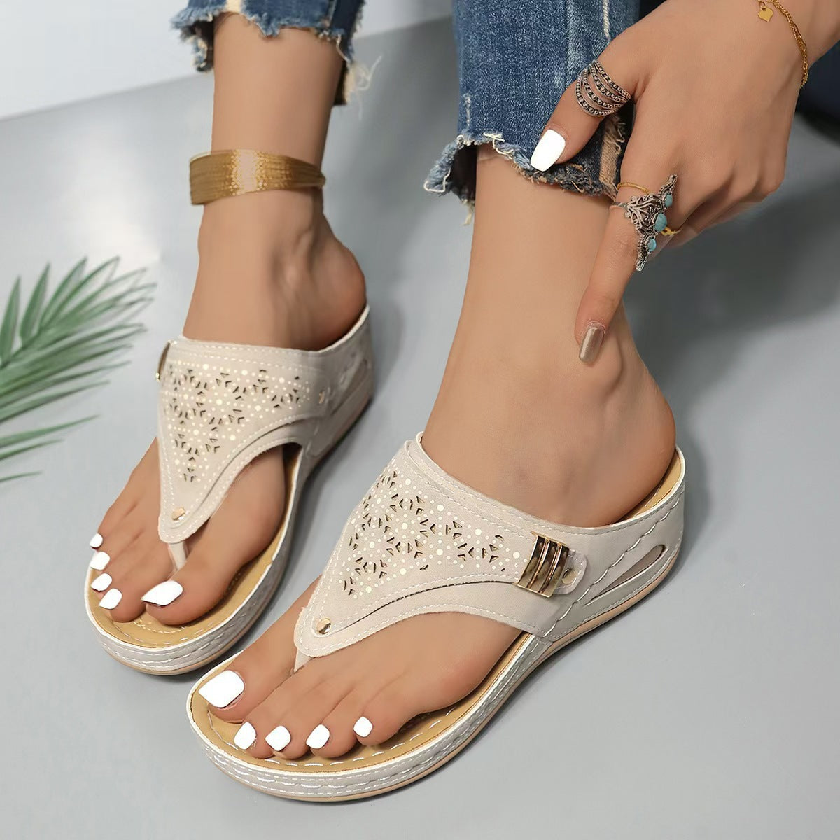 Nicole – Women's Wide Toe Box Sandals with an Adjustable Fit - photo 4