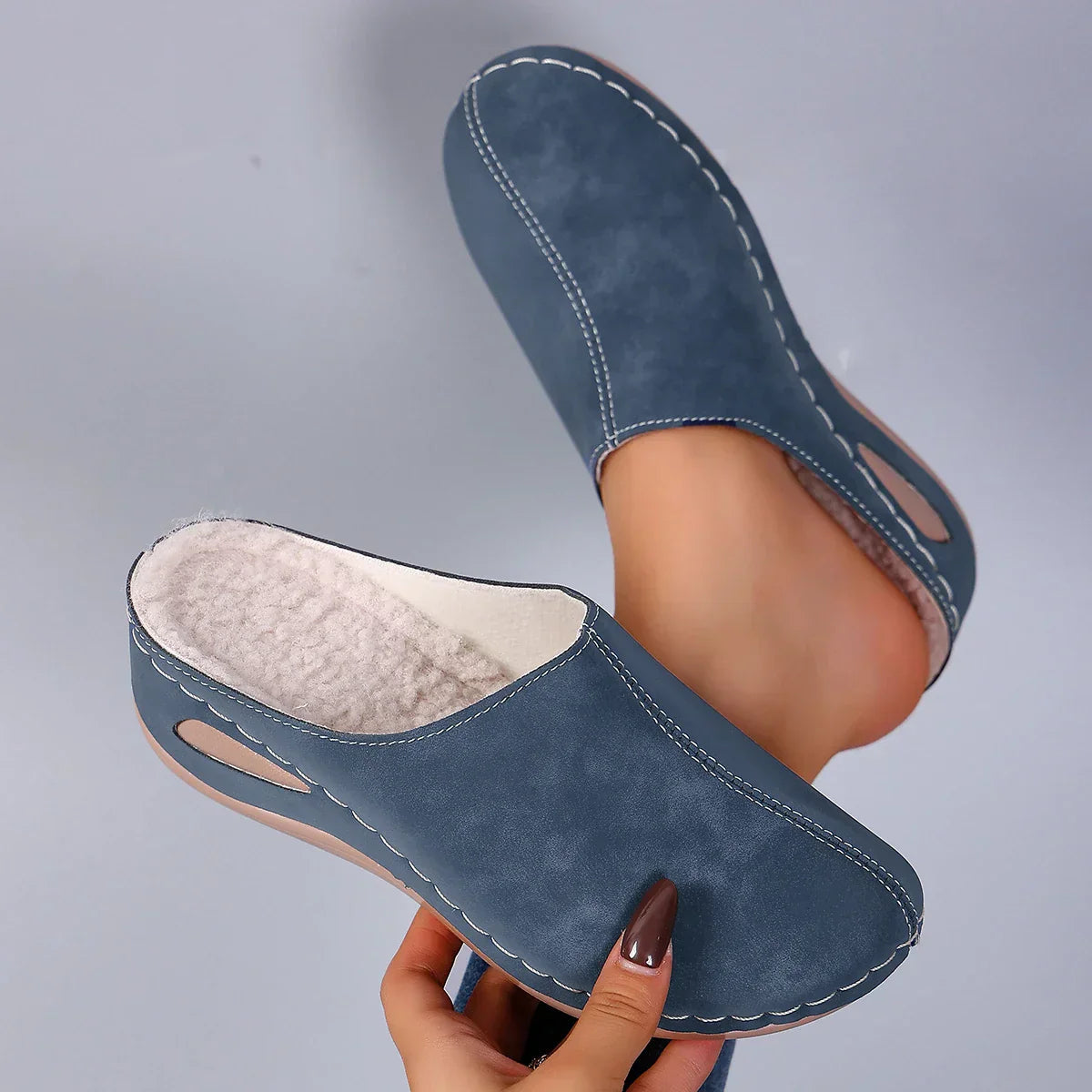 Shawna – Women's Nursing Clogs with All-Day Cushioning